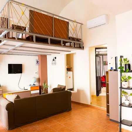 Al Vicolo Stretto Bed & Breakfast