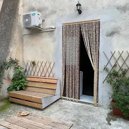 Al Vicolo Stretto Bed & Breakfast *